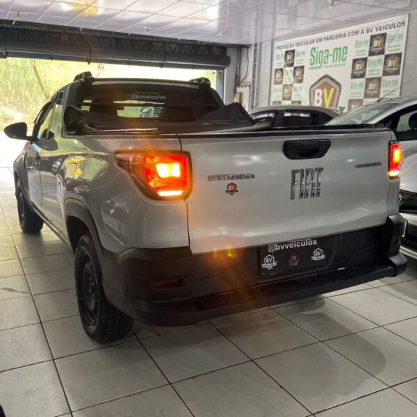 Fiat Strada Endurance CS 1.4 8V 2023 Completa com GNV em São Gonçalo - Imagem 6