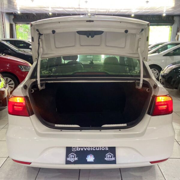 Volkswagen Voyage 1.0 Manual 2021 Completo Flex em São Gonçalo - Imagem 8