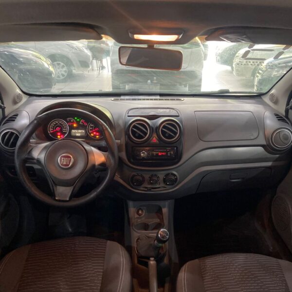 Fiat Palio Attractive 2013 1.4 Completo Flex em São Gonçalo - Imagem 10