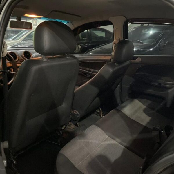 Volkswagen Novo Voyage 1.0 2013/2014 com GNV – À Venda em São Gonçalo - Imagem 11