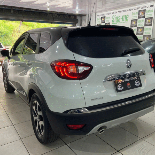 Renault Captur Intense 2.0 2018 Automático Flex Blindado em São Gonçalo - Imagem 7