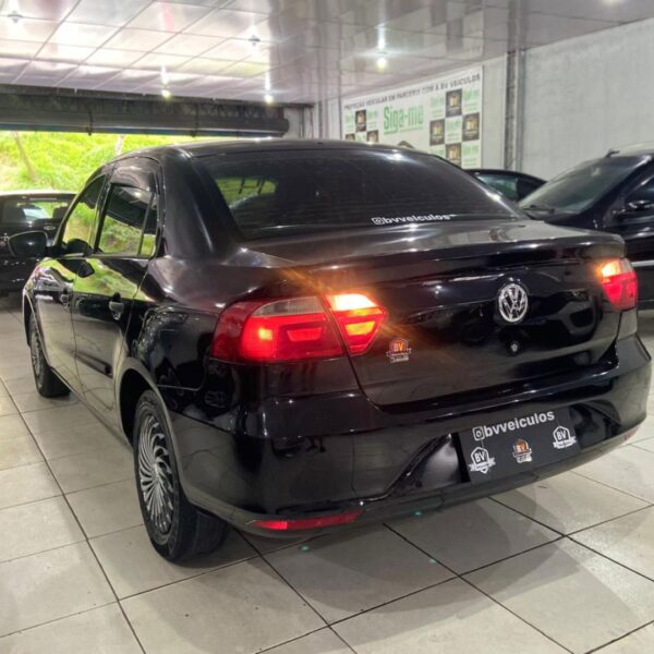 Volkswagen Novo Voyage 1.0 2013/2014 com GNV – À Venda em São Gonçalo - Imagem 5