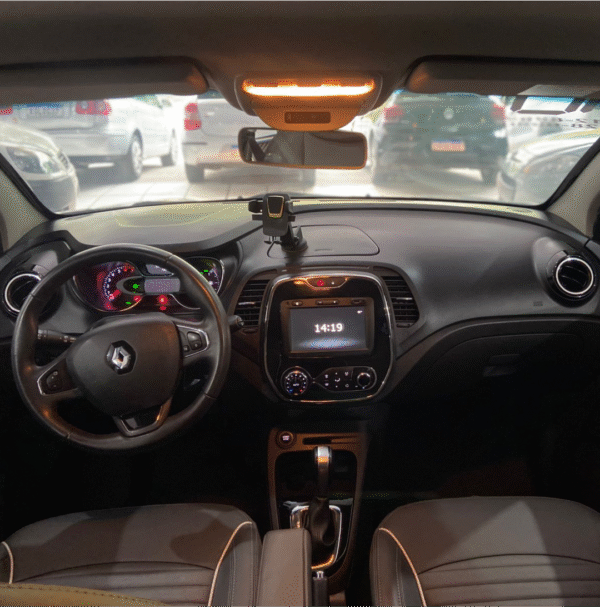 Renault Captur Intense 2.0 2018 Automático Flex Blindado em São Gonçalo - Imagem 9