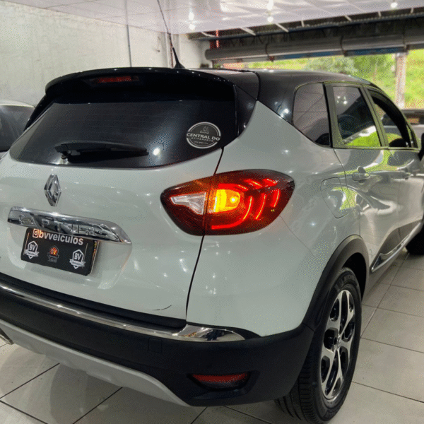 Renault Captur Intense 2.0 2018 Automático Flex Blindado em São Gonçalo - Imagem 5