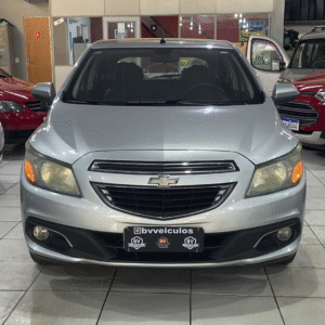 Chevrolet Onix 1.4 LTZ Manual Flex 2013 – À Venda em São Gonçalo
