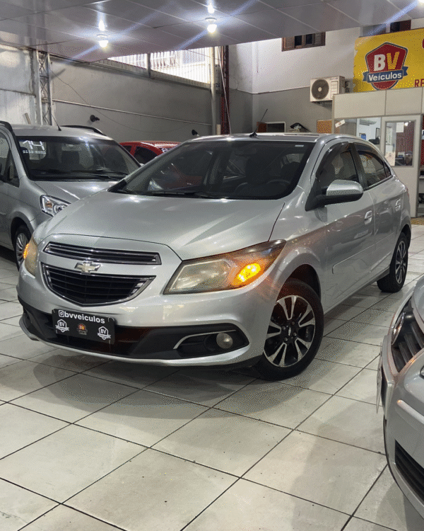 Chevrolet Onix 1.4 LTZ Manual Flex 2013 – À Venda em São Gonçalo - Imagem 3