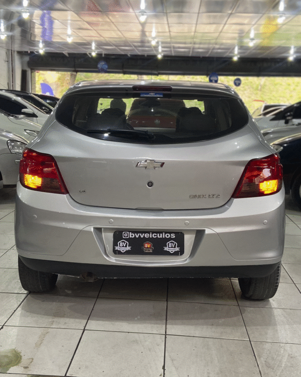Chevrolet Onix 1.4 LTZ Manual Flex 2013 – À Venda em São Gonçalo - Imagem 6