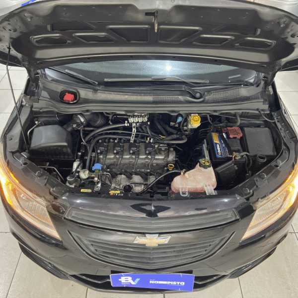 Chevrolet Onix 1.0 MT Joy (GNV) 2018 – À Venda em São Gonçalo - Imagem 7