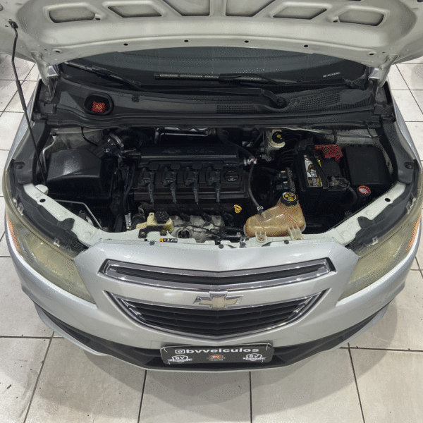Chevrolet Onix 1.4 LTZ Manual Flex 2013 – À Venda em São Gonçalo - Imagem 7
