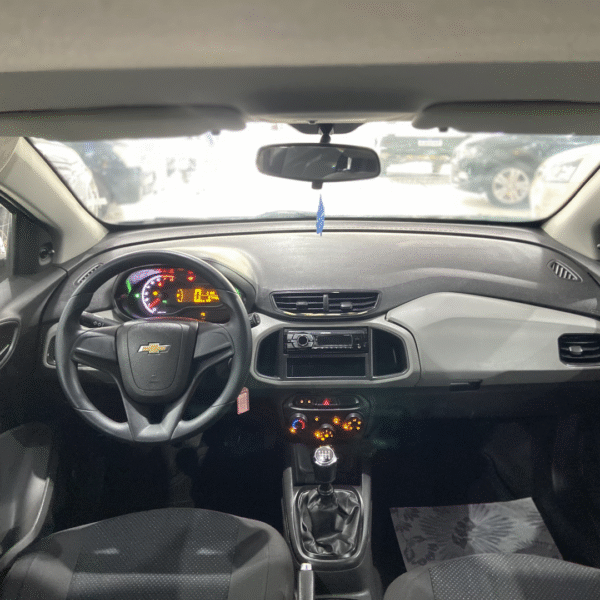 Chevrolet Onix 1.0 MT Joy (GNV) 2018 – À Venda em São Gonçalo - Imagem 8