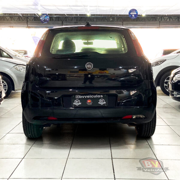 FIAT PUNTO ATTRACTIVE 1.4 2011 – Conforto, Economia e Estilo em um só carro - Imagem 5