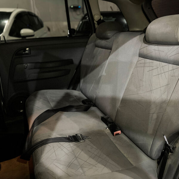VOLKSWAGEN SPACEFOX 1.6 2010 – Espaço, Conforto e Versatilidade em um só carro - Imagem 8