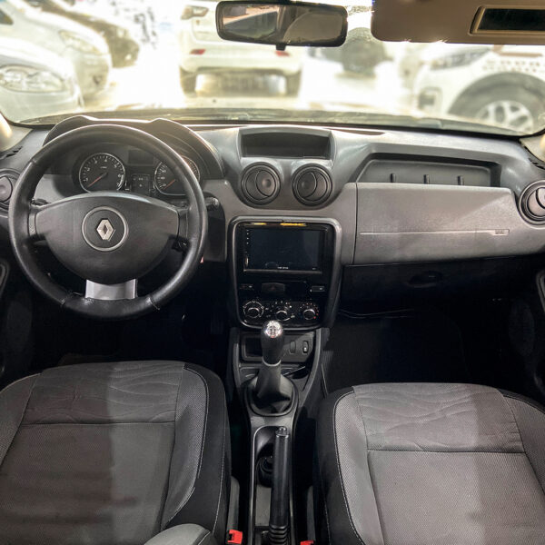RENAULT DUSTER 1.6 D 4X2 2013 – Força, espaço e conforto - Imagem 7