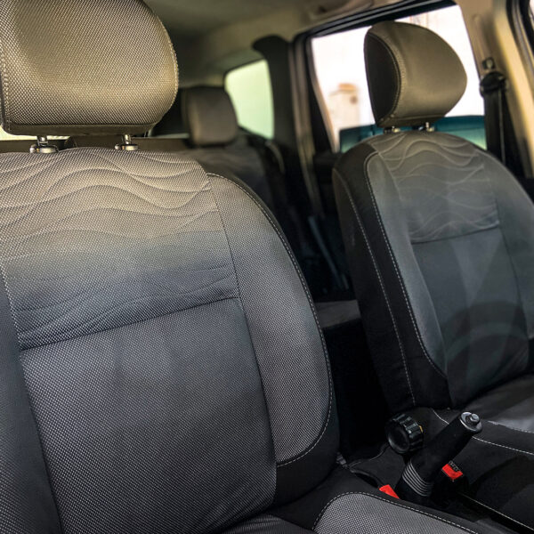 RENAULT DUSTER 1.6 D 4X2 2013 – Força, espaço e conforto - Imagem 8